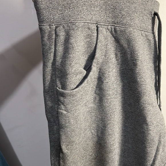 Grey sweatpants comfy cozy - Picture 7 of 7
